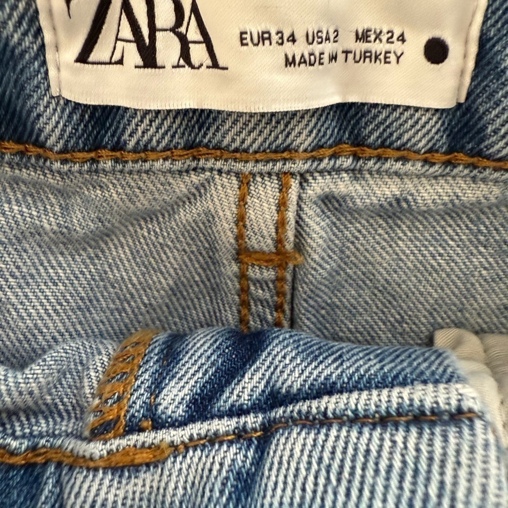 Zara Mid rise  Shorts Size 2 - Picture 3 of 3